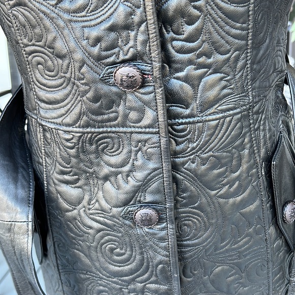 Never worn!! Quilted Leather Coat!!! - Picture 5 of 9